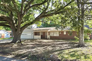 607 S Main St, Dayton, TX 77535 - Photo 1
