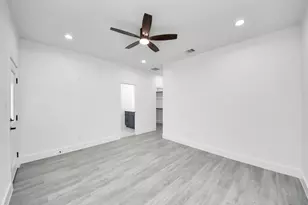 221 Armstrong St, Houston, TX 77029 - Photo 34