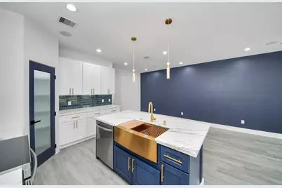 221 Armstrong Street, Houston, TX 77029 - Photo 2