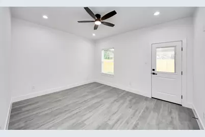 221 Armstrong Street, Houston, TX 77029 - Photo 32