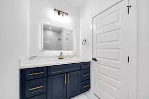 221 Armstrong St, Houston, TX 77029 - Photo 22