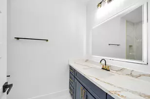 221 Armstrong St, Houston, TX 77029 - Photo 20