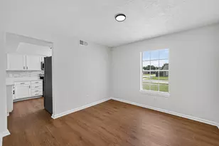10102 Old Towne Ln, Sugar Land, TX 77498 - Photo 12