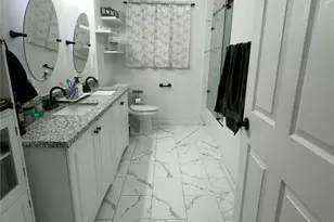 10442 Southport Dr, Houston, TX 77089 - Photo 14