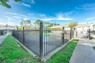 3921 Tanglewilde St, Houston, TX 77063 - Photo 24