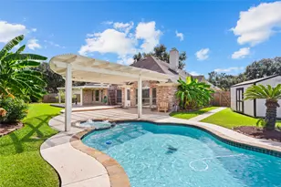 3910 Kimberly Dr, Pearland, TX 77581 - Photo 2