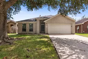 1815 Sherwood Forest Cir, League City, TX 77573 - Photo 1