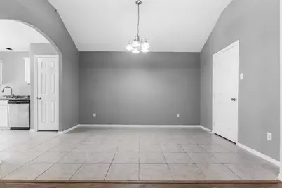 1815 Sherwood Forest Circle, League City, TX 77573 - Photo 8