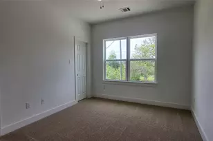 8308 Prairie View Dr, Houston, TX 77088 - Photo 24