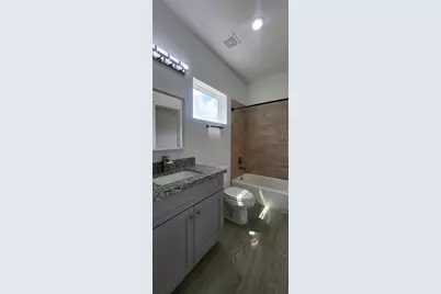 8308 Prairie View Drive, Houston, TX 77088 - Photo 22