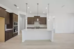 21502 Blackburn Bnd Ln, Cypress, TX 77433 - Photo 2