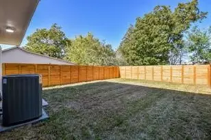 8930 Easthaven Blvd, Houston, TX 77075 - Photo 2