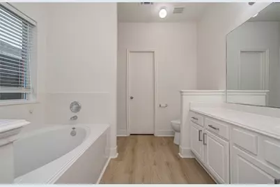 4539 Prince Street, Baytown, TX 77521 - Photo 10