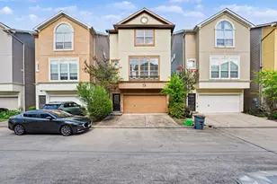 3215 Clearview Cir, Houston, TX 77025 - Photo 2