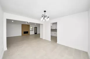 3206 Woodstone Dr, Baytown, TX 77521 - Photo 10