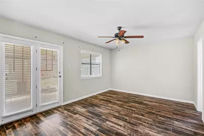 11006 Landsbury Court, Houston, TX 77099 - Photo 18