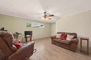 145 E Twickenham Trail, Houston, TX 77076 - Photo 16