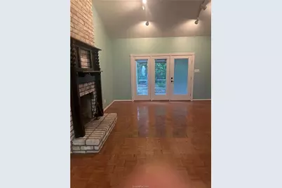 321 E Main Street E, Brenham, TX 77833 - Photo 4