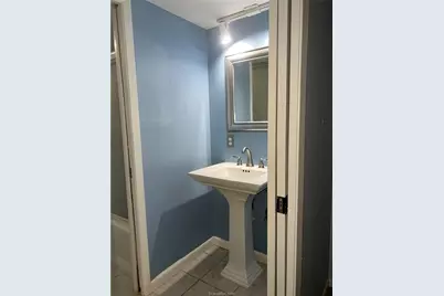 321 E Main Street E, Brenham, TX 77833 - Photo 14