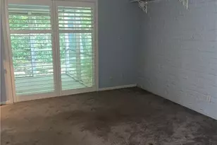 321 E Main Street E, Brenham, TX 77833 - Photo 12