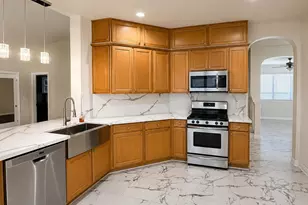 10223 Lark Mountain Dr, Houston, TX 77064 - Photo 2