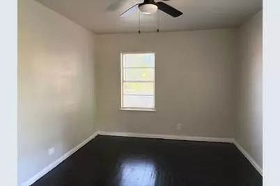 5782 Belcrest Street, Houston, TX 77033 - Photo 10
