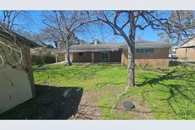 1621 Crestmont Drive, Stafford, TX 77477 - Photo 16