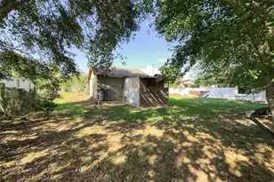 508 County Rd 3404, Cleveland, TX 77327 - Photo 4