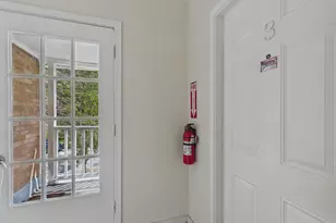 5110 Academy St, Houston, TX 77005 - Photo 2