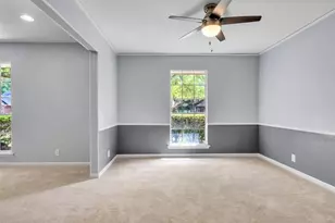 10042 Meadow Lake Ln, Houston, TX 77042 - Photo 12