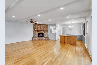 10042 Meadow Lake Lane, Houston, TX 77042 - Photo 24