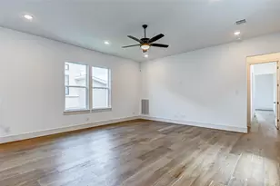 605 E 26th A St, Houston, TX 77008 - Photo 24