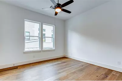 605 E 26th A Street, Houston, TX 77008 - Photo 18