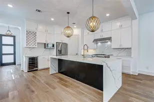 605 E 26th A St, Houston, TX 77008 - Photo 4