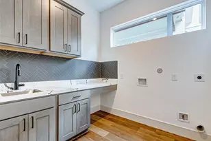 605 E 26th A St, Houston, TX 77008 - Photo 22