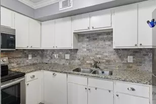 18515 Egret Bay Blvd, Webster, TX 77058 - Photo 12