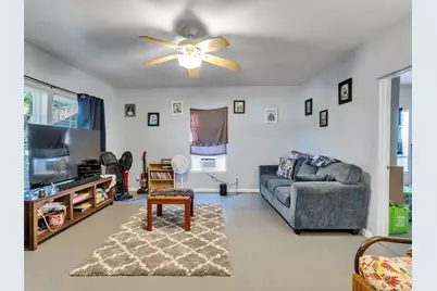 4323 Ave R 1/2, Galveston, TX 77550 - Photo 6
