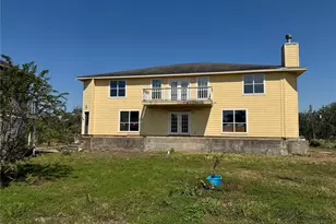 325 County Rd 201, Angleton, TX 77515 - Photo 20