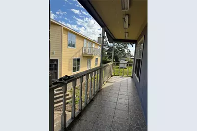 325 County Road 201, Angleton, TX 77515 - Photo 8