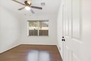 4701 W 43rd St, Houston, TX 77092 - Photo 18