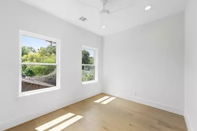 8555 Forum Drive, Houston, TX 77055 - Photo 20