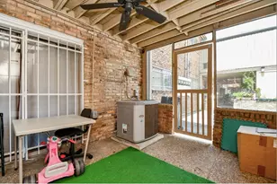 7233 Beechnut St, Houston, TX 77074 - Photo 32