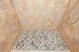 7233 Beechnut St, Houston, TX 77074 - Photo 22