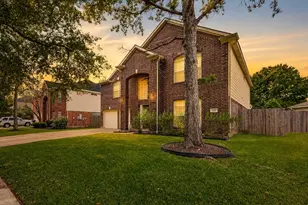 835 Stevens Creek Ln, Richmond, TX 77469 - Photo 2