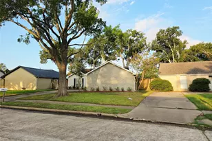 6711 Stonewater, Houston, TX 77084 - Photo 4