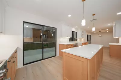 203 S Pathfinders Circle, Spring, TX 77381 - Photo 34