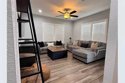 7334 Texas Street, Houston, TX 77011 - Photo 2