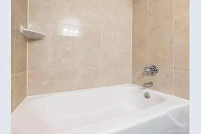 4643 Wild Indigo Street #393, Houston, TX 77027 - Photo 10