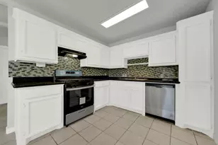 106 Hanover St, Houston, TX 77012 - Photo 6
