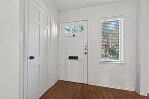 5530 Holly St, Houston, TX 77081 - Photo 2